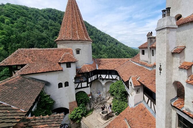 2 Days - Private Tour to Transylvania - Brașov, Sighișoara, Sibiu - Brașov’s old center and a night in Sighișoara