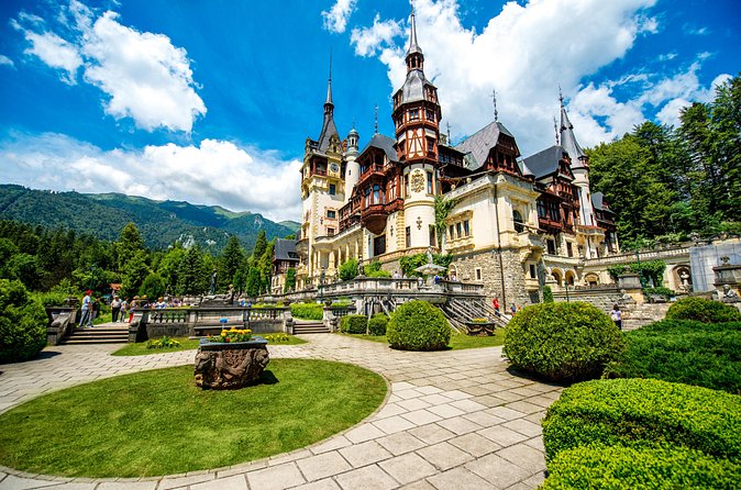 4-Day Inside Transylvania & Transfagarasan Tour from Bucharest - Who will enjoy this tour most
