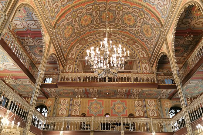 4h Jewish Legacy in Bucharest - Private Tour by Car and Walking - The Jewish State Theatre and Yiddish culture