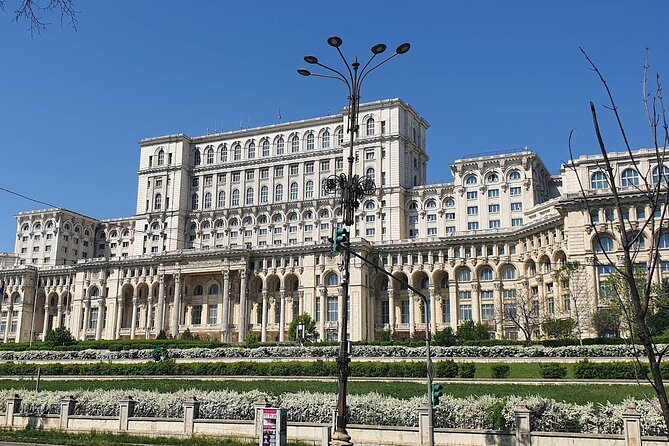 5h Bucharest City Tour by Car/Minivan – Small Group max 7 people - Ceaușescu Mansion and the story of private luxury