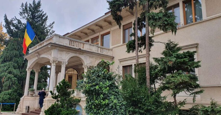 6h Communism Tour in Bucharest with Ceausescu Mansion - Seeing communist Bucharest in one long morning