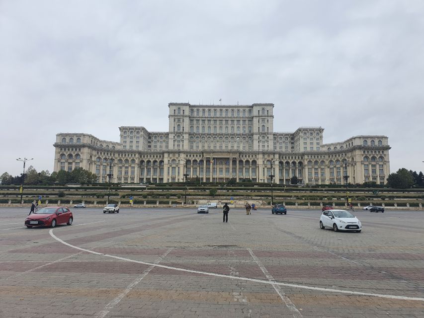 6h Communism Tour in Bucharest with Ceausescu Mansion - Practical details before you reserve