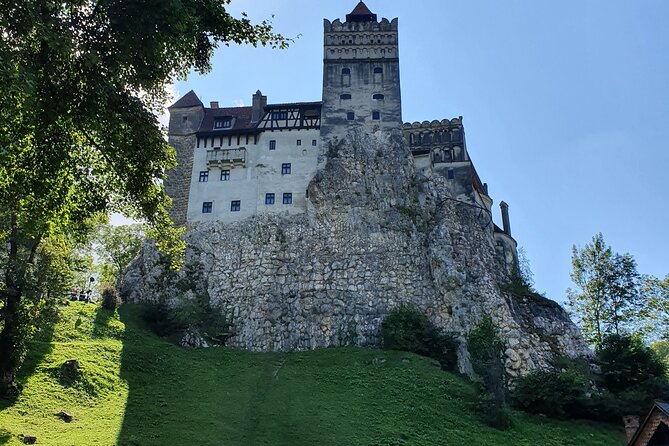8h Dracula's Castle Private Tour from Bucharest - Fast Tour - Two hours inside Dracula’s Castle