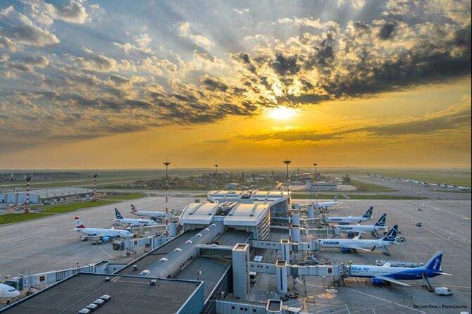 Airport Transfer -One way Bucharest Otopeni Henri Coandă Airport - Who should book this transfer?