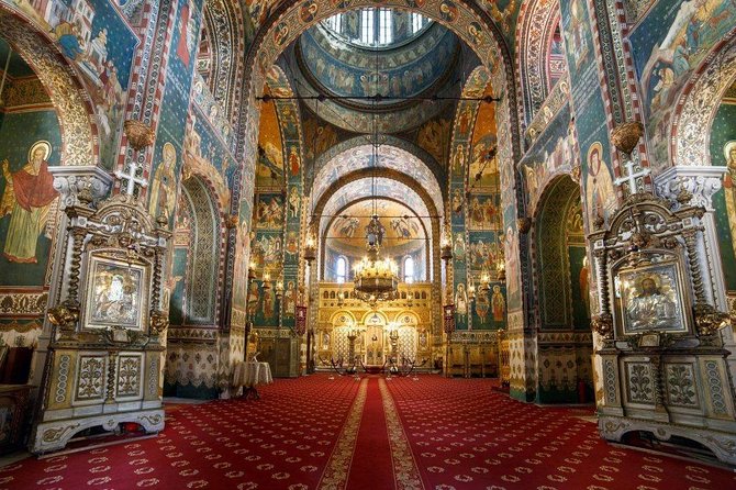 Black Sea Private Tour, Day Trip to Constanta from Bucharest - The mosque and minaret on Crangului Street