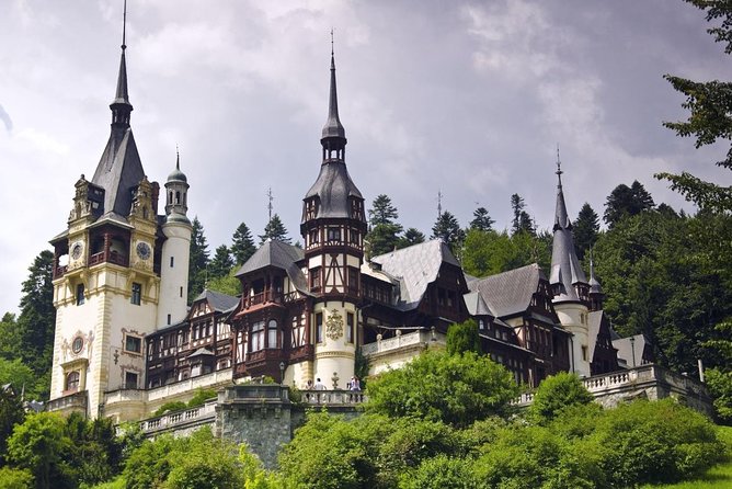 Bran Castle, Peles Castle and Brasov City - Private Tour from Bucharest - Who should book this experience?