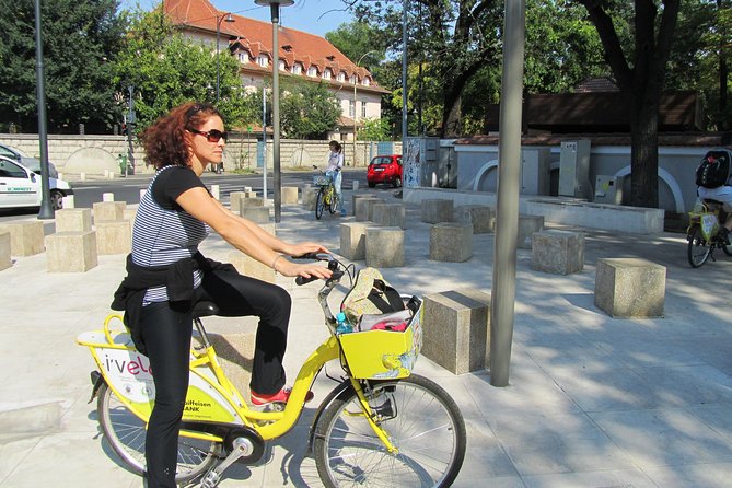 Bucarest à vélo - Herastrau Park gives the ride some breathing room