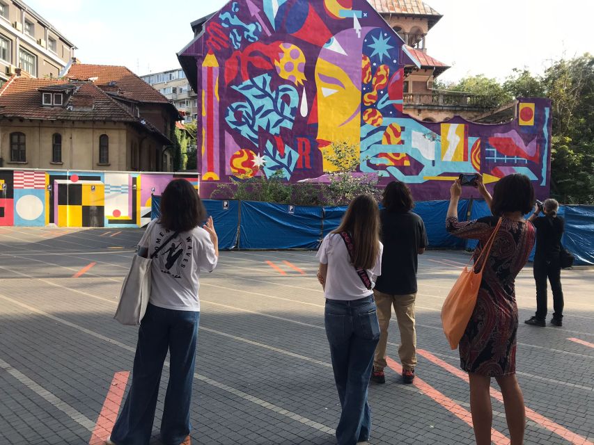 Bucharest: Alternative Sightseeing 2.5-3h-Hour Guided Tour - Beans & Dots and the role of cafés in creative Bucharest