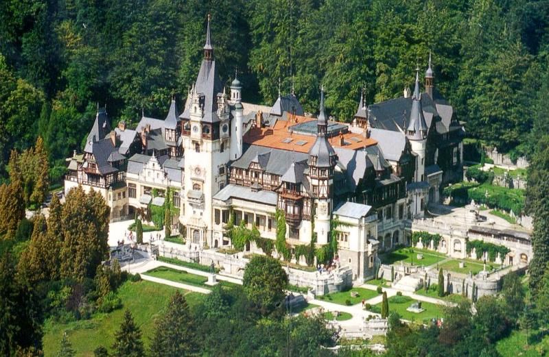Bucharest: Bran & Peles Castle with Rasnov Citadel Day Trip - Why this Bucharest day trip works