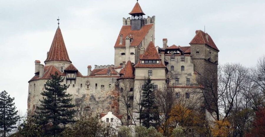 Bucharest: Bran & Peles Castle with Rasnov Citadel Day Trip - Peles Castle and Romania’s royal past