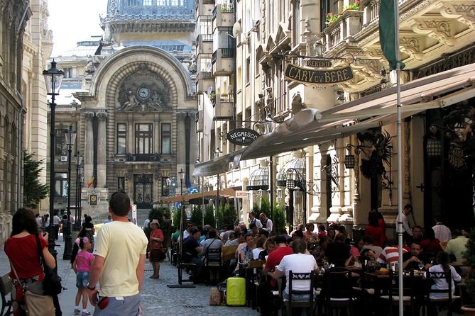 Bucharest by bike - The Romanian Peasant Museum and everyday life