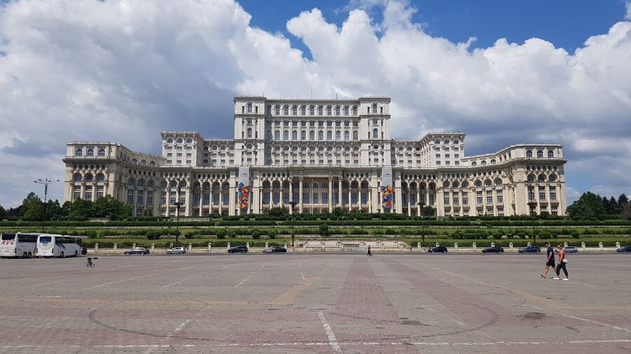 Bucharest City Tour 4h - Small Group Tour by Car - Guides who make the history easier to follow