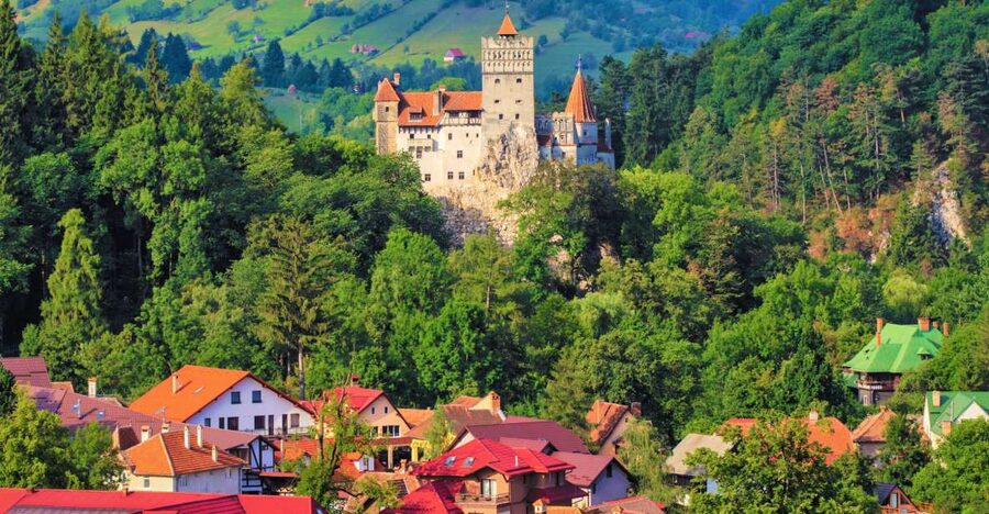 Bucharest: Dracula Castle, Peles Castle & Brasov Old Town - Why this Bucharest to Transylvania day trip works