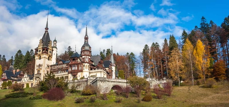 Bucharest: Dracula's Castle, Peleș Castle & Brașov Day Trip - What makes this day trip worth your time