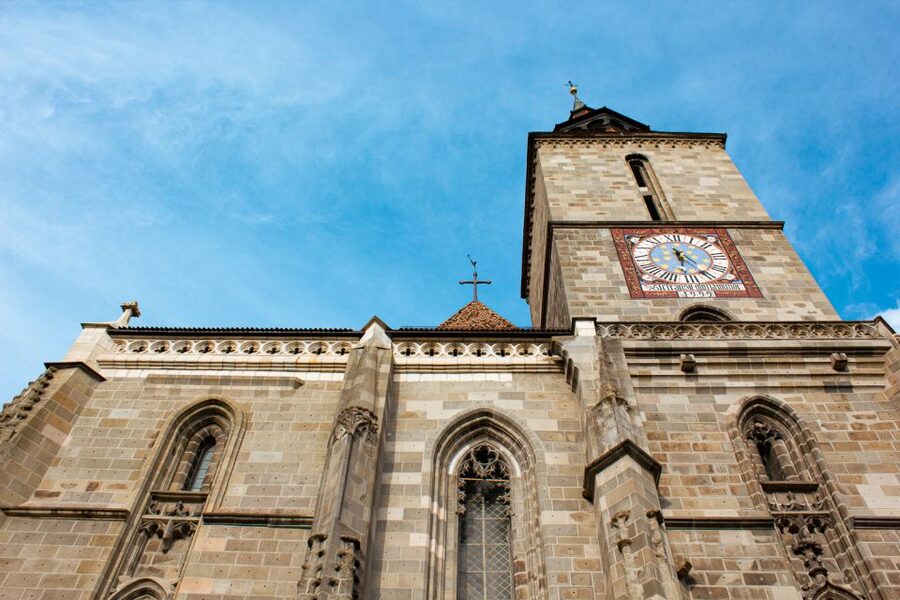 Bucharest: Dracula's Castle, Peles Castle, & Brasov Old Town - The 12-hour schedule and the real pace