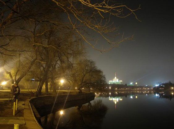 Bucharest Evening Tour and Traditional Dinner - Key points at a glance