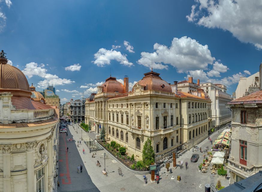 Bucharest: Half Day Bike Tour - From Little Paris to Communist Bucharest