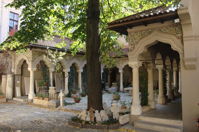 Bucharest Highlights Walking Tour - The Royal Palace and the road from monarchy to democracy