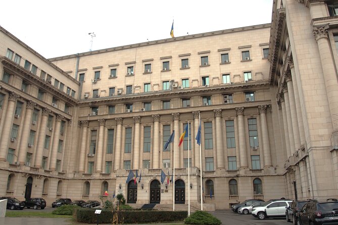 Bucharest in a nutshell - half day private walking tour - Finishing at the Romanian Athenaeum