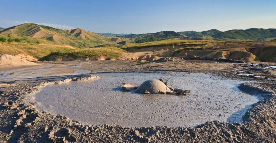 Bucharest: Muddy Volcanoes and Salt Mine Private Day Tour - Who should book this day trip?