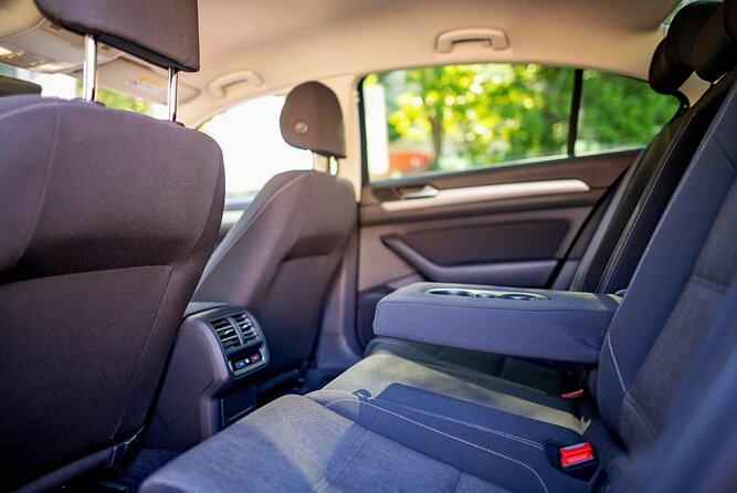 Bucharest Private Airport Transfer - Families, pets, and special arrangements