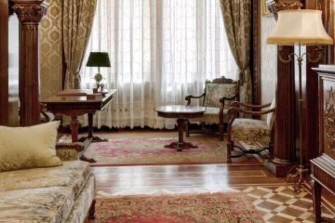 Bucharest Private Tour, Parliament Palace, Ceausescu House Visit - Private transport and the value of hotel pickup