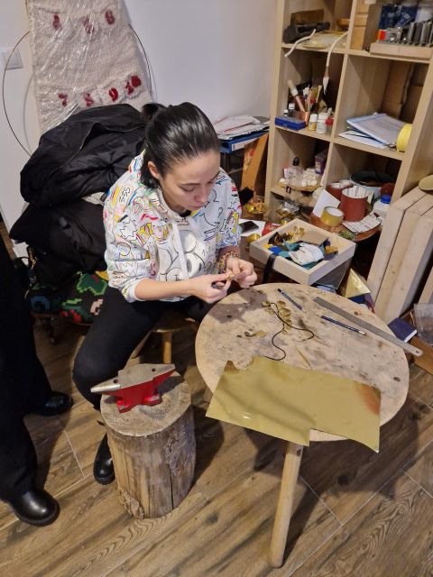 Bucharest: Real Roma Community - Crafting Workshop - Practical details for a smooth visit