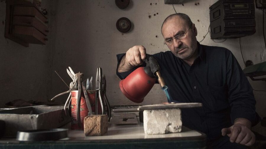 Bucharest: Real Roma Community - Crafting Workshop - What the walk adds to the workshop