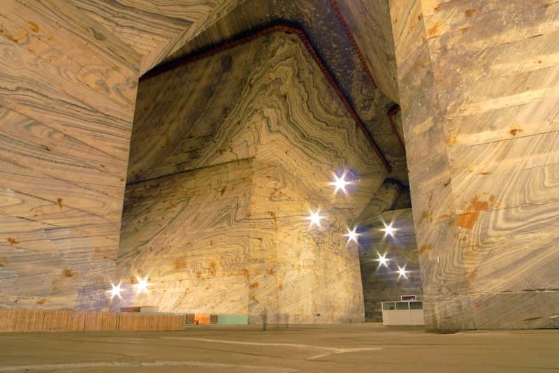 Bucharest: Salt Mine Guided Day Trip to Slănic - The 90-minute journey through Prahova