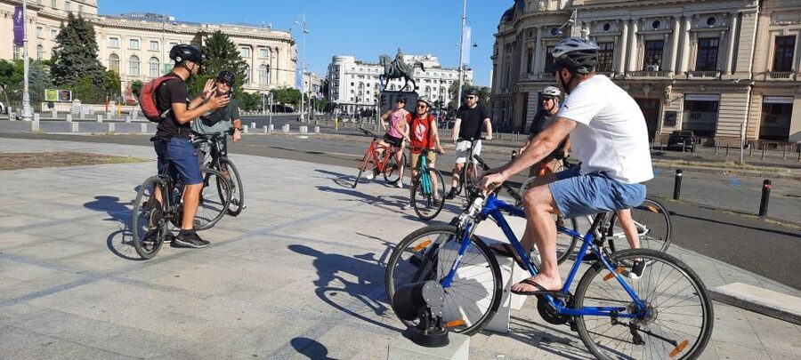 Bucharest Sightseeing Tour - Exploring the Old Town by bicycle and on foot