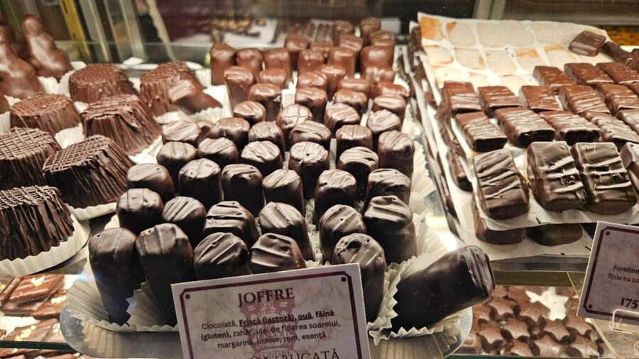 Bucharest: Sweet Delights History and Desserts Walking Tour - Who will enjoy this walk most