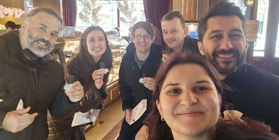 Bucharest: Sweet Delights History and Desserts Walking Tour - Calea Victoriei and the Little Paris idea