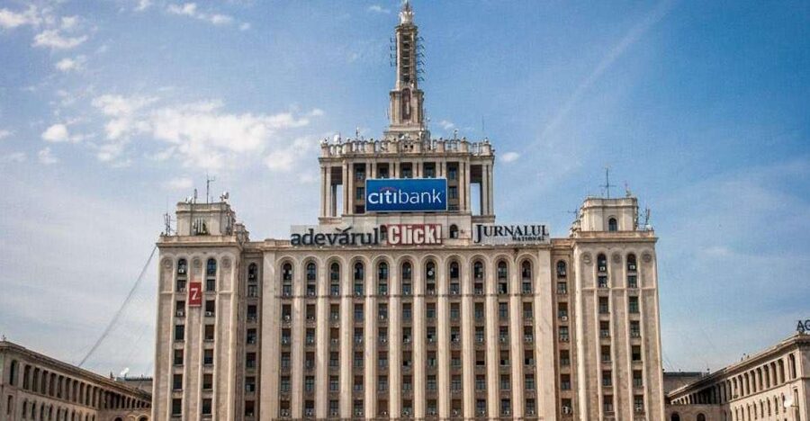 Bucharest: The "Last Days of Communism" Tour - The Arch of Triumph and Charles de Gaulle Square