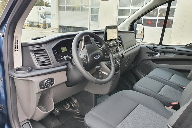 Bucharest to Airport - Private Transfer - Personal Driver to OTP Henri Coanda - The pickup information needs a careful check