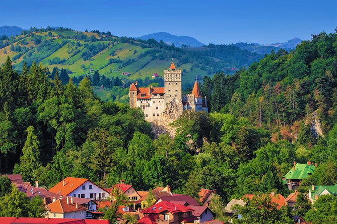 Bucharest to Dracula Castle, Peles Castle and Brasov Guided Tour - The 7 am departure from central Bucharest