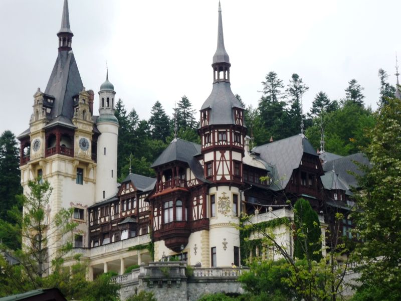 Bucharest: Transylvania and Dracula's Castle 2-Day Tour - Why this two-day Transylvania tour works