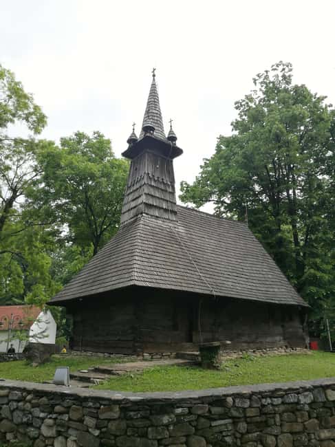 Bucharest: Village Museum Guided Tour - Should you book the Village Museum tour?
