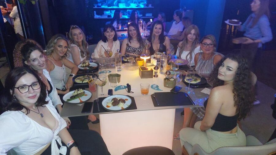 Bucharest: VIP Dining, Limo ride & Clubbing - Key points to know before booking