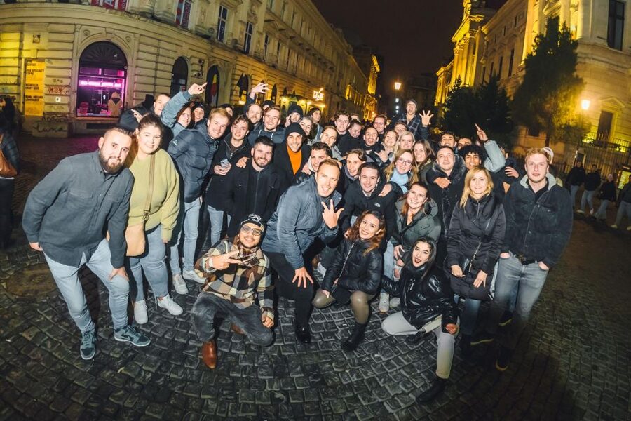 Bucharest: Weekend Pub Crawl - Stop one: getting comfortable with the group