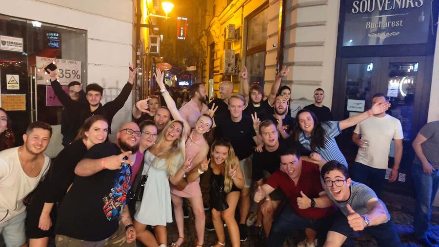 Bucharest: Weekend Pub Crawl - Stops four and five: the club-crawl finish