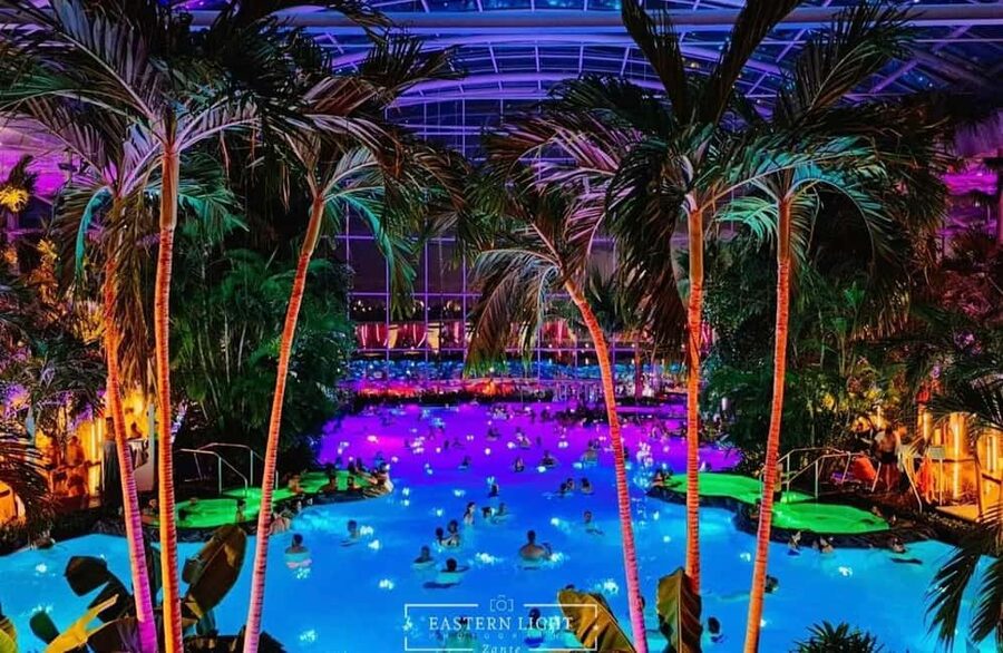 Bucuresti: Bucuresti Therme Transfer and Full-Day Access - The small drawback: service may feel uneven