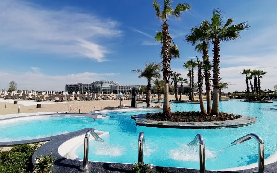 Bucuresti: Therme Bucharest Evening Entry Ticket & Transfer - Key points to know before booking