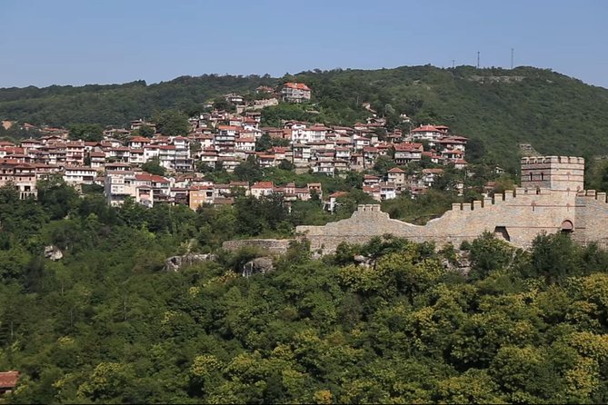 Bulgaria Day Trip: Basarabovo Monastery, Tsarevets & Arbanasi - Who will enjoy this day most?