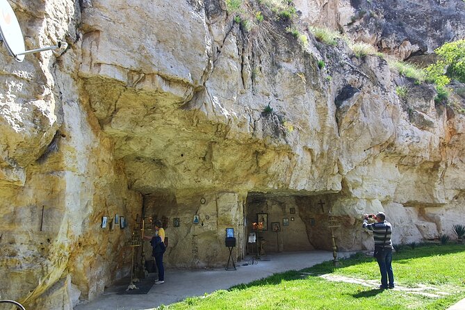 Bulgaria Day Trip - Private Tour from Bucharest - Veliko Tarnavo & Arbanasi - Price, inclusions, and the real value