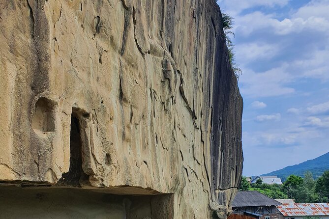 Bulgaria Day Trip - Private Tour from Bucharest - Veliko Tarnavo & Arbanasi - The long-day question