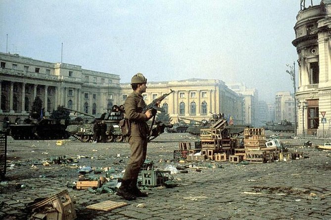 Communism Investigation Private Tour - What the private format changes