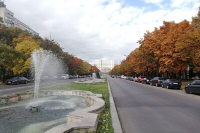 Contrasts of Communism – Small Group Walking Tour in Bucharest