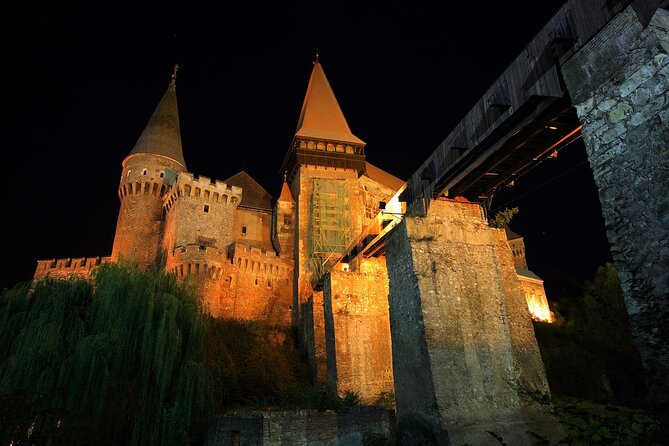 Dracula beyond the legend: 8-day private tour in Transilvania - Târgoviște and Curtea de Argeș reveal the real prince