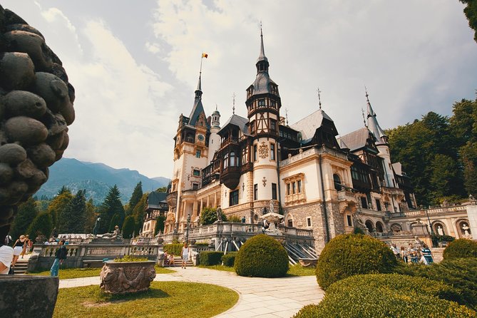 DRACULA CITY BREAK Bran Castle, Peles Castle Sinaia, Brasov City - Why this three-day route works