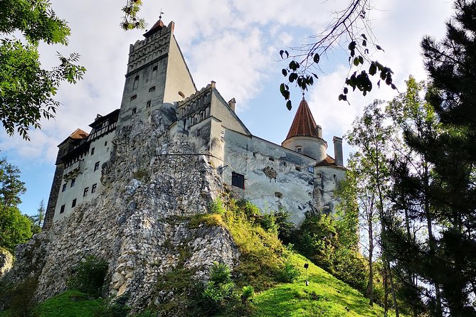 Dracula Private Tour - What the Bucharest to Transylvania day feels like